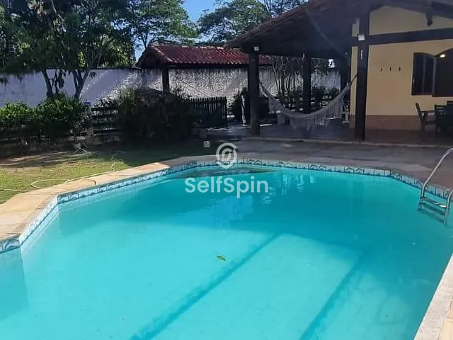 Casa 3 quartos e 2 banheiros, para alugar, no bairro Itaipu em Niterói