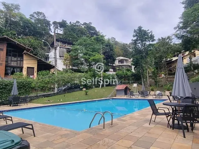 Casa 3 quartos e 2 banheiros, para alugar, no bairro Itaipu em Niterói