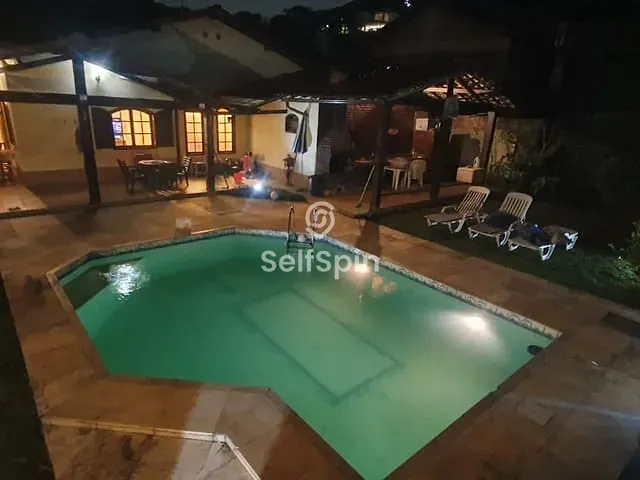 Casa 3 quartos e 2 banheiros, para alugar, no bairro Itaipu em Niterói