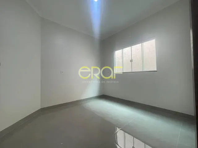 Casa 3 quartos e 2 banheiros, à venda, no bairro Parque da Colina I em Formosa