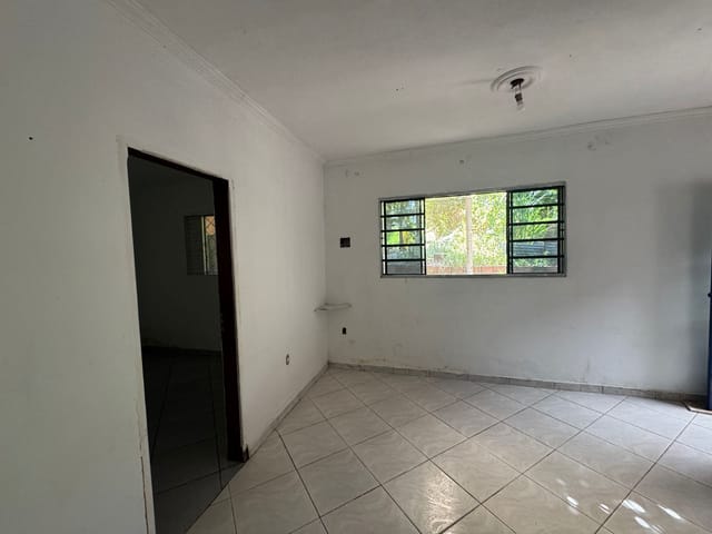 Casa com 500m² 3 quartos e 1 banheiro, à venda, no bairro Cidade Satélite Íris em Campinas