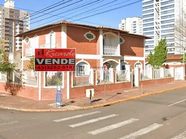 Casa à venda, no bairro Centro em Arapongas