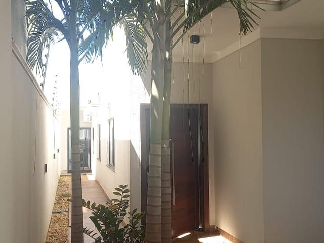 Casa com 300m² 3 quartos e 2 banheiros, à venda, no bairro Jardim das Itaúbas em Sinop