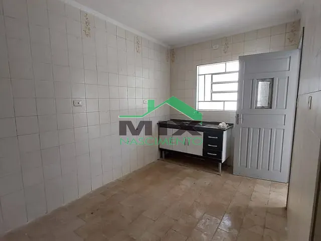 Casa com 50m² 1 quarto e 1 banheiro, para alugar, no bairro Taboão em Diadema