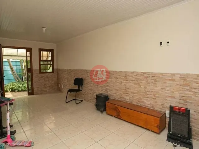 Casa com 280m² 4 quartos e 3 banheiros, para alugar, no bairro Jardim Itu em Porto Alegre