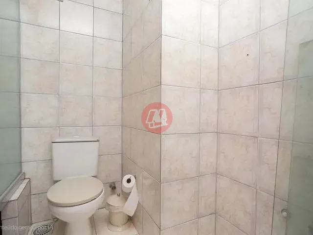 Casa com 280m² 4 quartos e 3 banheiros, para alugar, no bairro Jardim Itu em Porto Alegre