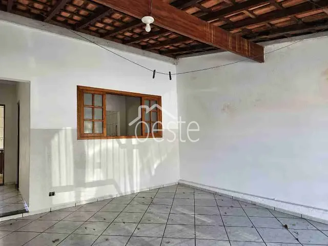 Casa com 125m² 2 quartos e 2 banheiros, à venda, no bairro Residencial Parque Santa Rosa II em Santa Bárbara D'Oeste