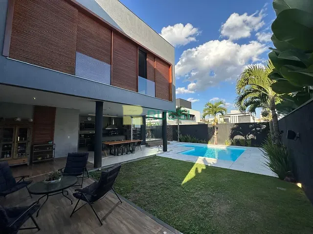 Casa com 450m² 4 quartos e 6 banheiros, à venda, no bairro Jardim do Golfe em São José dos Campos