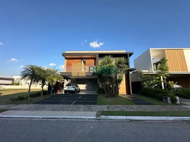 Casa com 450m² 4 quartos e 6 banheiros, à venda, no bairro Jardim do Golfe em São José dos Campos