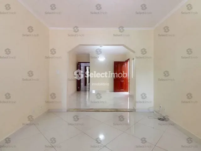 Casa com 160m² 2 quartos e 3 banheiros, para alugar, no bairro Vila Guarani em Mauá
