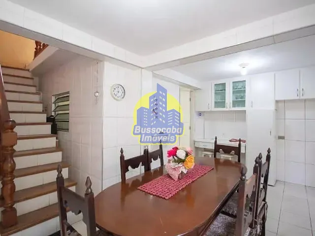 Casa com 205m² 4 quartos e 3 banheiros, à venda, no bairro Bela Vista em Osasco