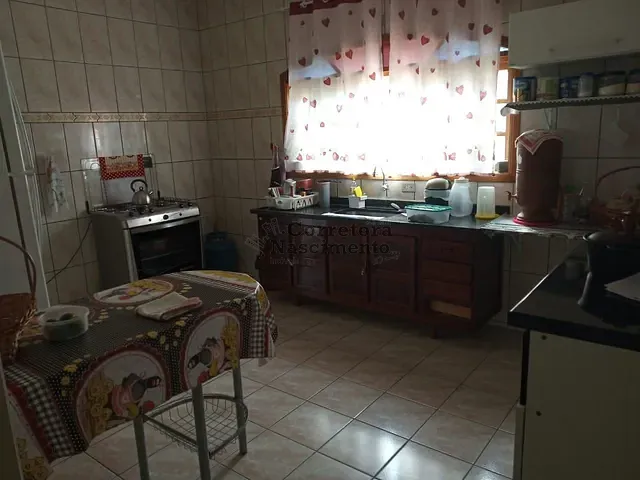 Casa com 272m² 4 quartos e 3 banheiros, à venda, no bairro Jardim Santa Maria em Jacareí