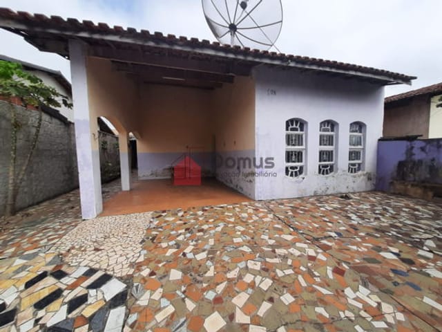 Casa com 250m², à venda, no bairro Residencial e Comercial Cidade Morumbi em Pindamonhangaba