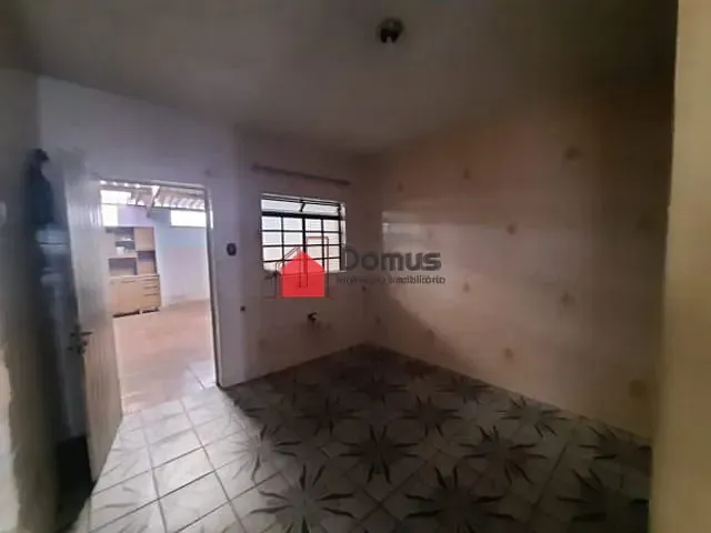 Casa com 250m², à venda, no bairro Residencial e Comercial Cidade Morumbi em Pindamonhangaba