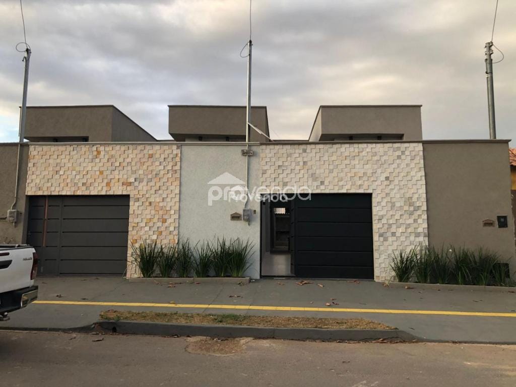 Casa, 3 quartos, 117 m² - Foto 1