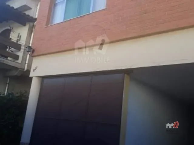 Casa com 2800m², à venda, no bairro Morin em Petrópolis