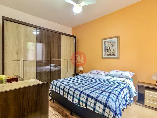 Casa com 254m² 3 quartos e 3 banheiros, à venda ou para alugar, no bairro Auxiliadora em Porto Alegre