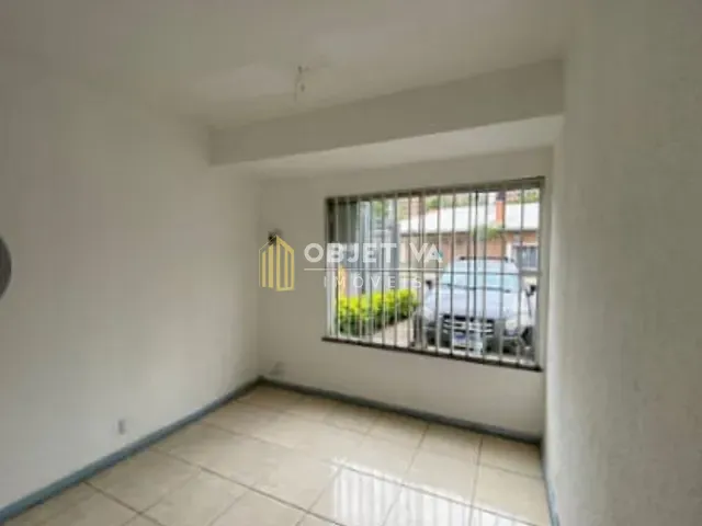 Casa com 322m², à venda, no bairro Jardim Lindóia em Porto Alegre