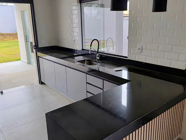 Casa com 170m² 3 quartos e 2 banheiros, à venda, no bairro Francisco Pereira em Lagoa Santa