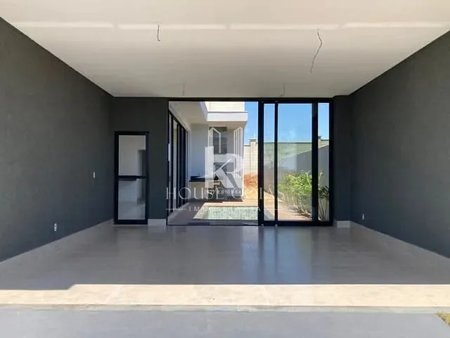 Casa com 365m², à venda, no bairro Terras Alpha Residencial 1 em Senador Canedo
