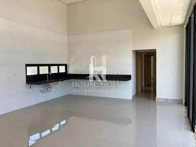 Casa com 365m², à venda, no bairro Terras Alpha Residencial 1 em Senador Canedo