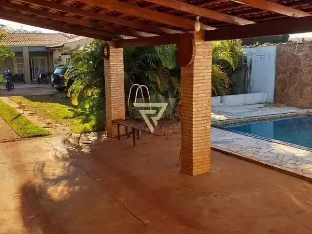 Casa com 585m² 3 quartos e 3 banheiros, à venda, no bairro Jardim Itaú em Ribeirão Preto