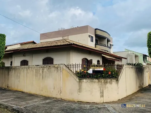 Casa com 470m² 3 quartos e 2 banheiros, à venda, no bairro Alphaville 1 em Campos dos Goytacazes
