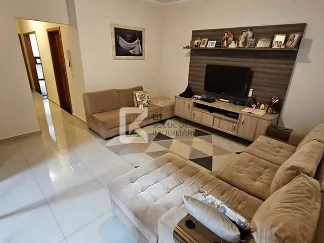 Casa com 130m² 2 quartos e 1 banheiro, à venda, no bairro Jardim Regente em Indaiatuba