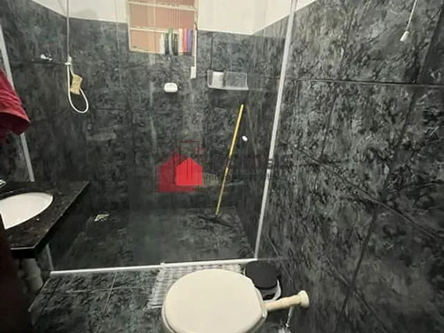Casa à venda, no bairro Conjunto Residencial Araretama em Pindamonhangaba