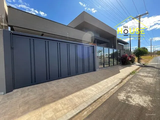 Casa com 252m² 3 quartos e 3 banheiros, à venda, no bairro Jardim Santa Paula em Votuporanga