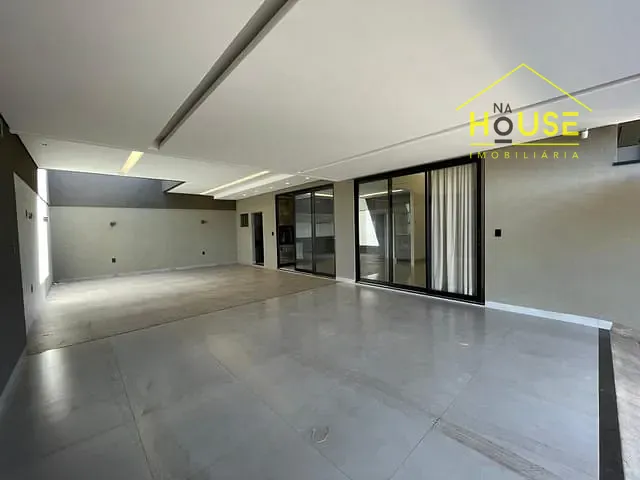 Casa com 252m² 3 quartos e 3 banheiros, à venda, no bairro Jardim Santa Paula em Votuporanga
