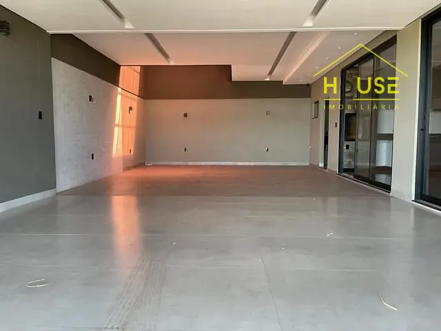 Casa com 252m² 3 quartos e 3 banheiros, à venda, no bairro Jardim Santa Paula em Votuporanga