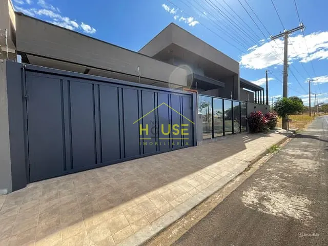 Casa com 252m² 3 quartos e 3 banheiros, à venda, no bairro Jardim Santa Paula em Votuporanga