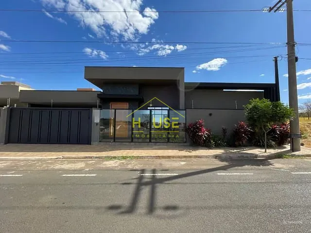 Casa com 252m² 3 quartos e 3 banheiros, à venda, no bairro Jardim Santa Paula em Votuporanga
