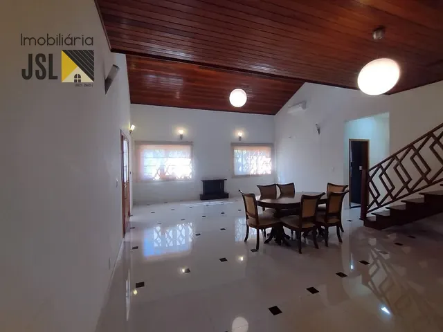 Casa com 751m² 5 quartos e 1 banheiro, à venda, no bairro Residencial Santa Helena em Caçapava