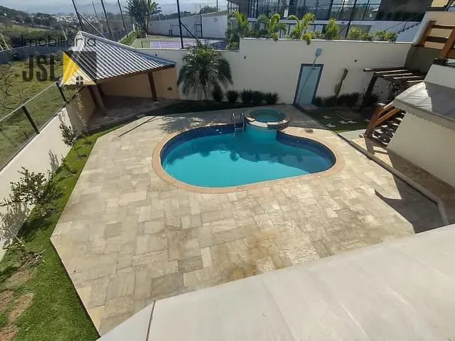Casa com 751m² 5 quartos e 1 banheiro, à venda, no bairro Residencial Santa Helena em Caçapava