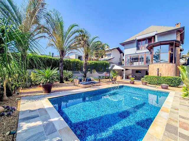 Casa com 500m² 3 quartos e 5 banheiros, à venda, no bairro Chácara São Bento em Valinhos