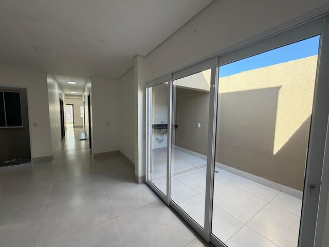 Casa com 182m² 3 quartos e 1 banheiro, à venda, no bairro Aquarela Brasil Residencial em Sinop
