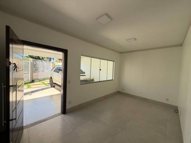 Casa com 182m² 3 quartos e 1 banheiro, à venda, no bairro Aquarela Brasil Residencial em Sinop