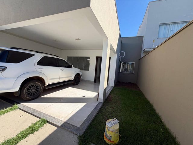 Casa com 182m² 3 quartos e 1 banheiro, à venda, no bairro Aquarela Brasil Residencial em Sinop