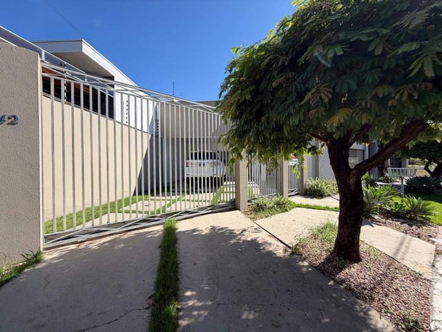 Casa com 182m² 3 quartos e 1 banheiro, à venda, no bairro Aquarela Brasil Residencial em Sinop
