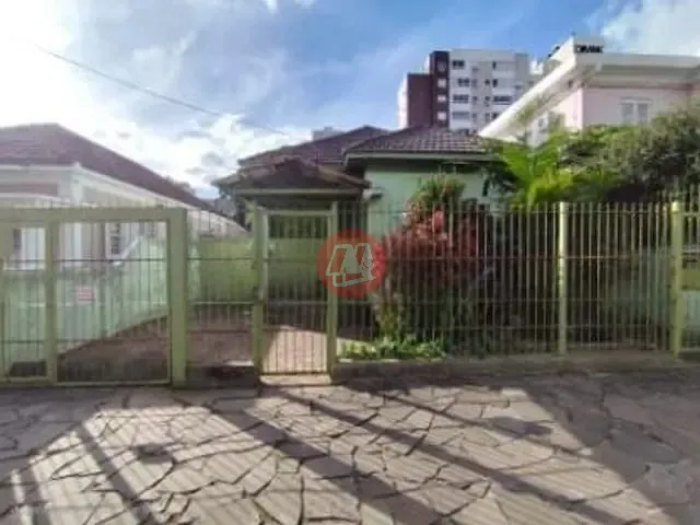 Casa com 466m² 3 quartos e 2 banheiros, à venda ou para alugar, no bairro Menino Deus em Porto Alegre