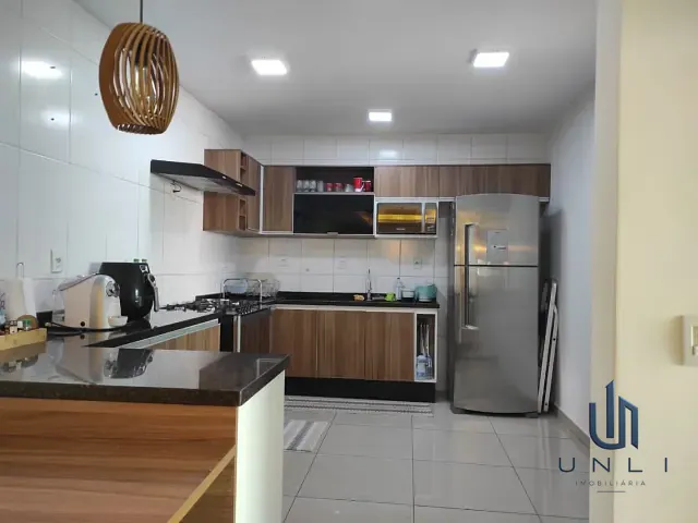 Casa 2 quartos e 3 banheiros, à venda, no bairro Brasilândia em Volta Redonda