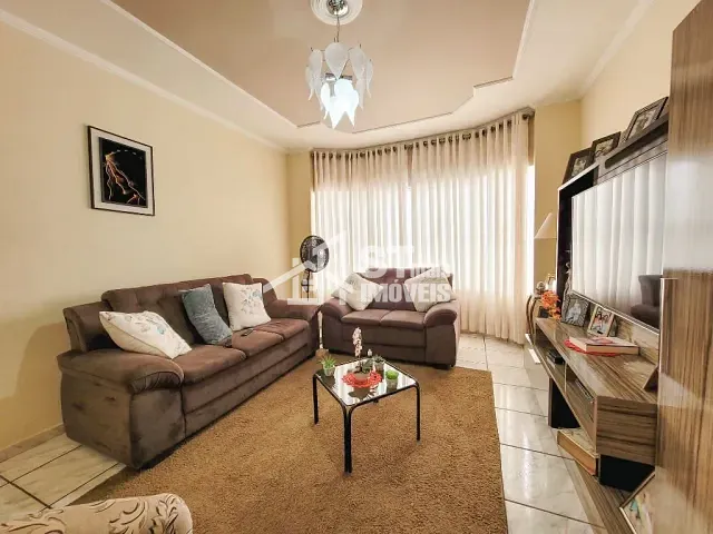 Casa com 160m² 3 quartos e 1 banheiro, à venda, no bairro Jardim Europa em Andradas