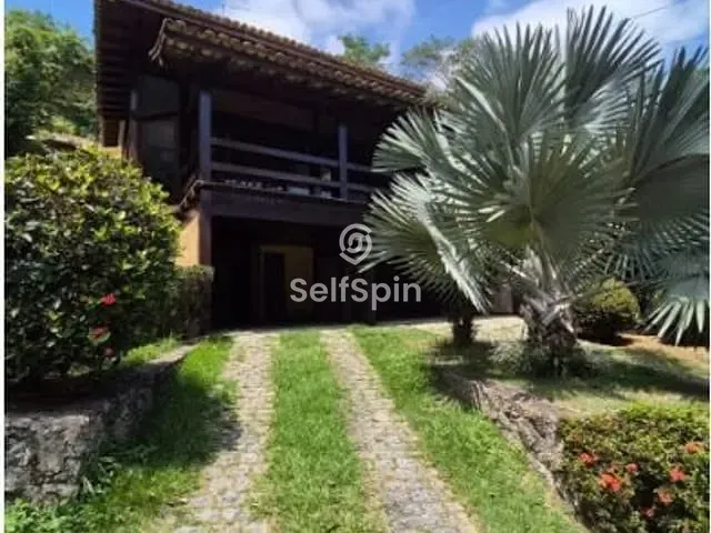 Casa 3 quartos e 5 banheiros, para alugar, no bairro Mata Paca em Niterói