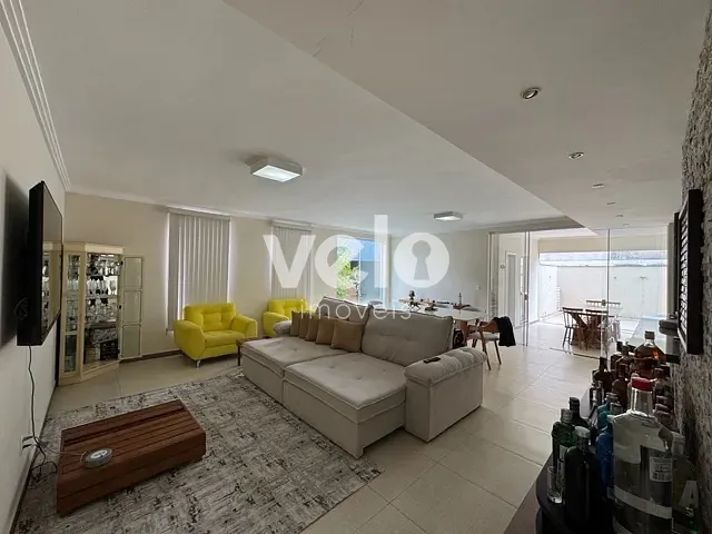 Casa 3 quartos e 5 banheiros, para alugar, no bairro Loteamento Residencial Campos do Conde II em Tremembé