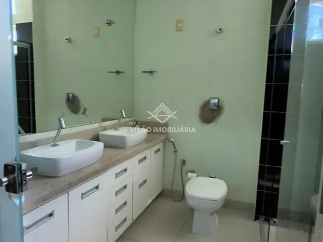 Casa 3 quartos e 4 banheiros, à venda ou para alugar, no bairro Jardim Paraíso II em Sinop