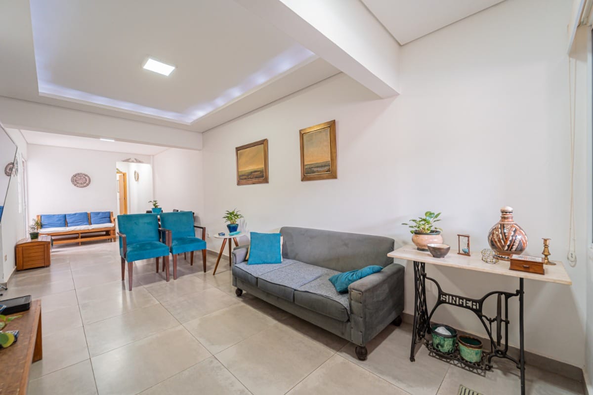Casa para venda em Vila Mariana com 4 quartos, sendo 3 suítes, 243m²