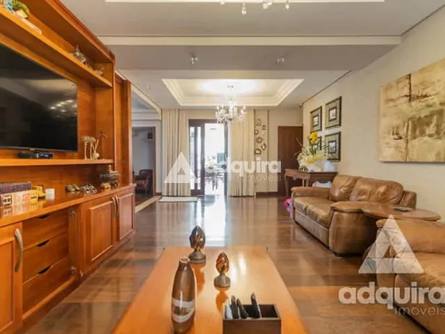 Casa com 653m² 4 quartos e 6 banheiros, à venda, no bairro Oficinas em Ponta Grossa