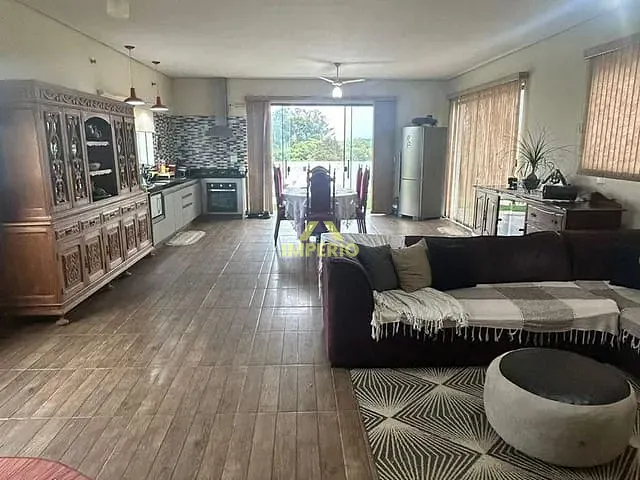 Casa com 1008m² 3 quartos e 5 banheiros, à venda, no bairro Terras de Santa Izabel em Salto